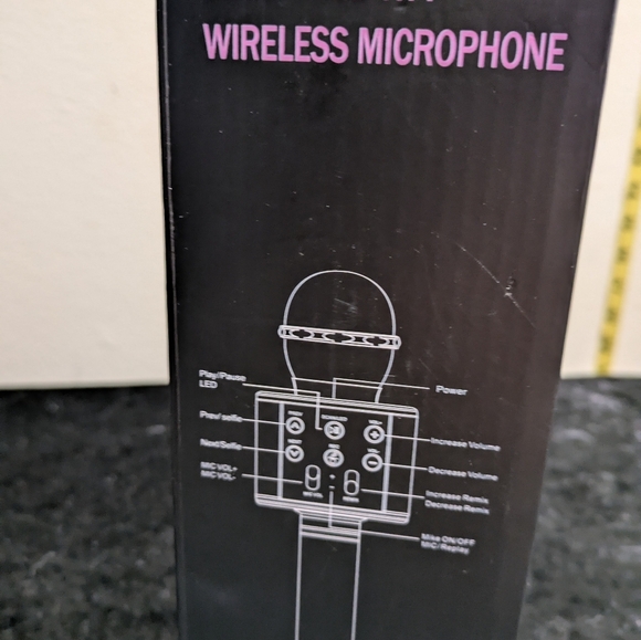 Pink Wireless Microphone - Picture 6 of 8